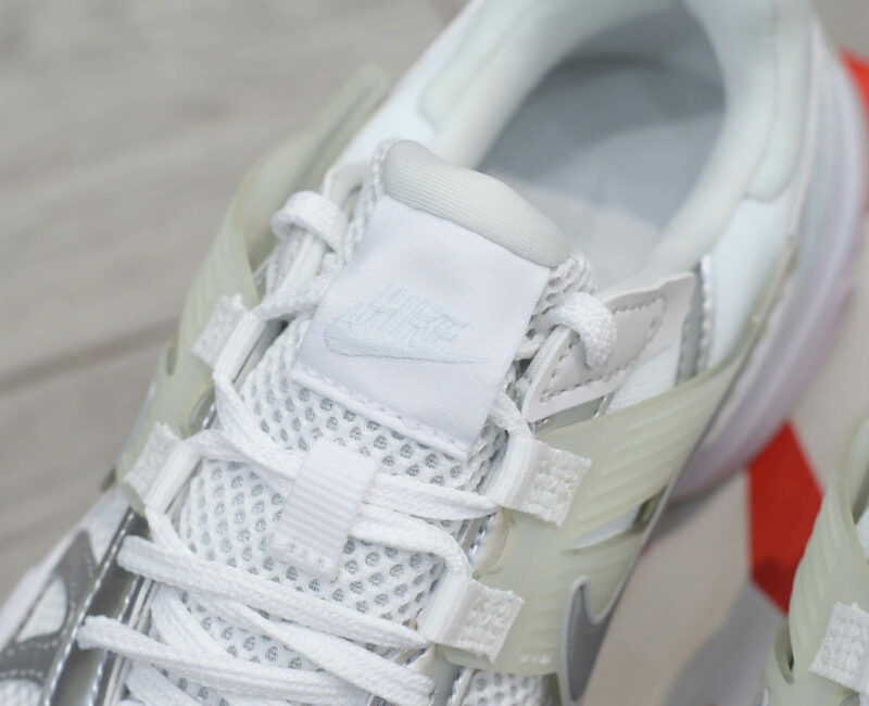 Giày Nike V2K Run 'Metallic Silver' Real