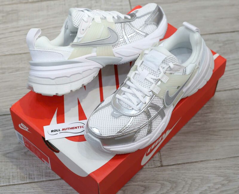 Giày Nike V2K Run 'Metallic Silver' Real