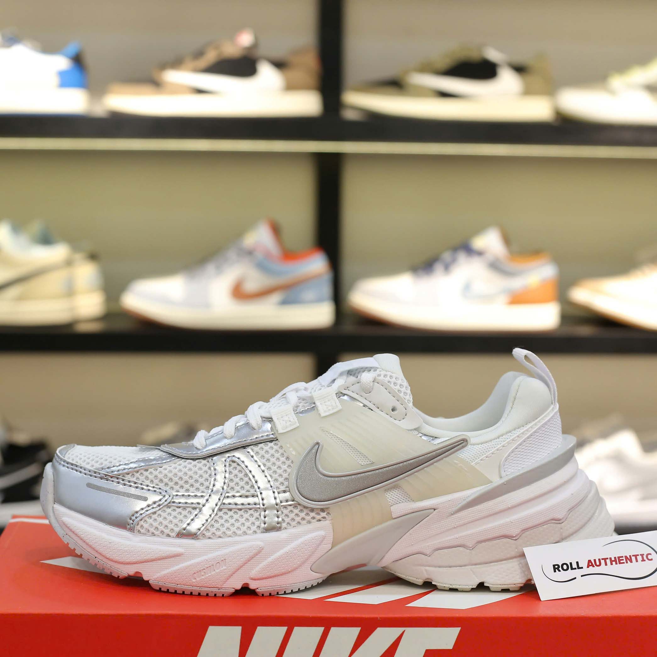 Giày Nike V2K Run 'Metallic Silver' Real