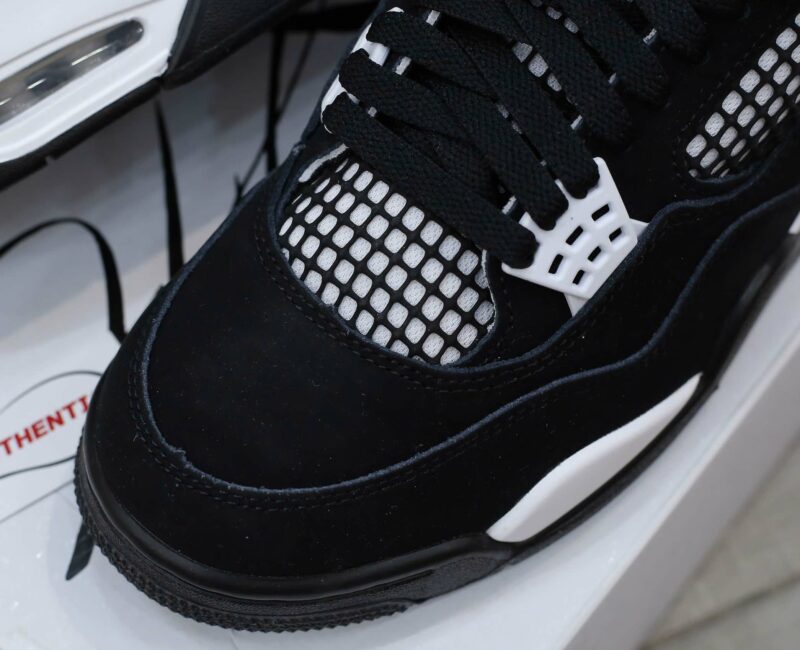 Giày Nike Air Jordan 4 Retro White Thunder Real