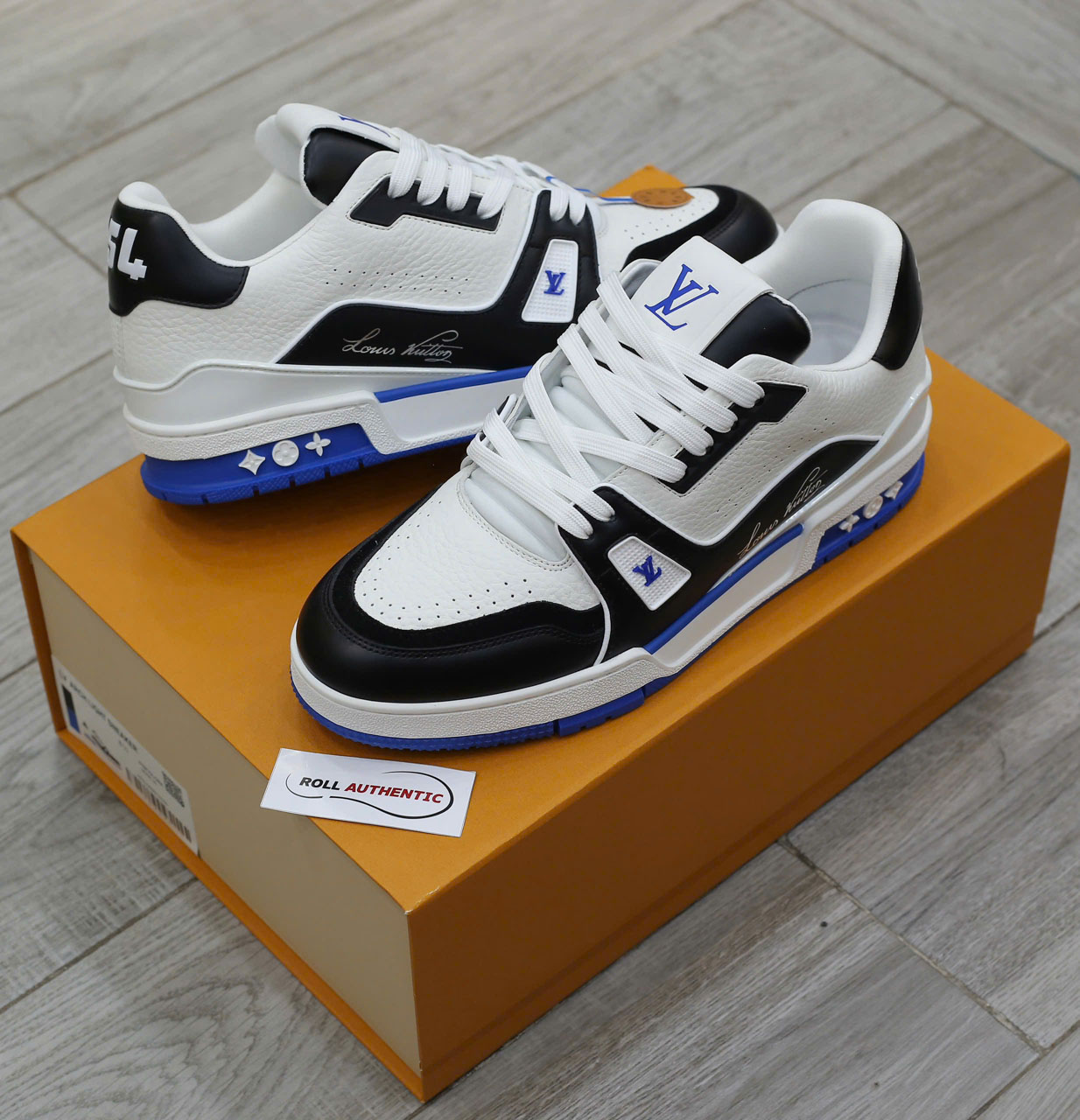 Giày Louis Vuitton LV Trainer #54 White Blue Black Best Quality