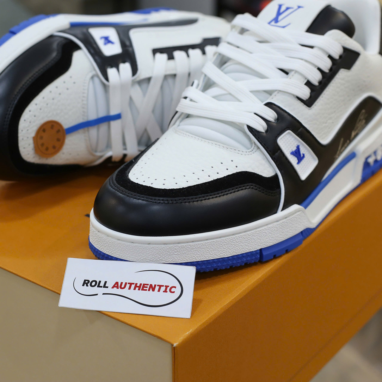 Giày Louis Vuitton LV Trainer #54 White Blue Black Best Quality