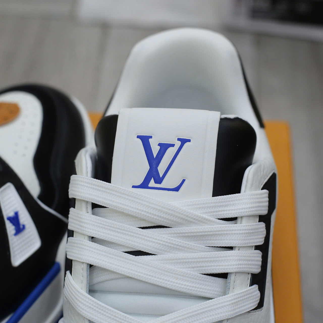 Giày Louis Vuitton LV Trainer #54 White Blue Black Best Quality