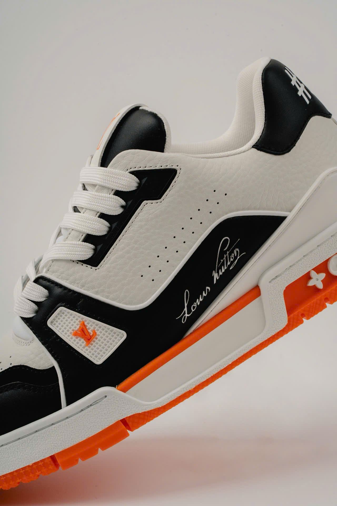 Giày Louis Vuitton LV Trainer #54 White Orange Black Best Quality