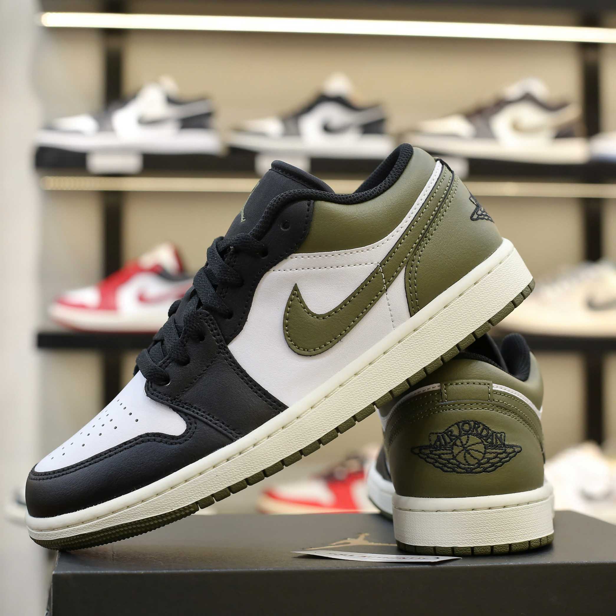 Giày Nike Air Jordan 1 Low GS 'Black Toe Medium Olive' Real