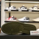 Giày Nike Air Jordan 1 Low GS 'Black Toe Medium Olive' Real