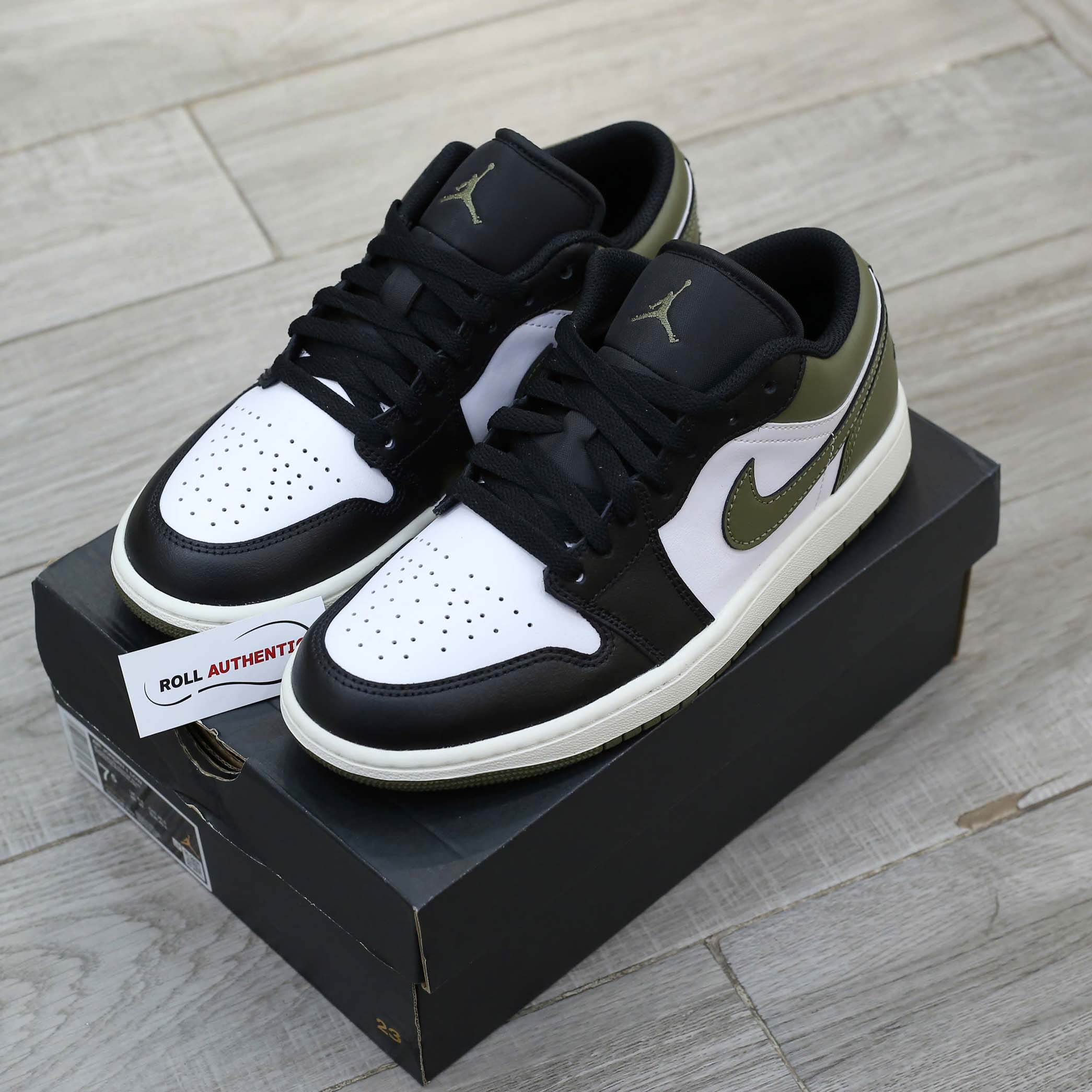 Giày Nike Air Jordan 1 Low GS 'Black Toe Medium Olive' Real