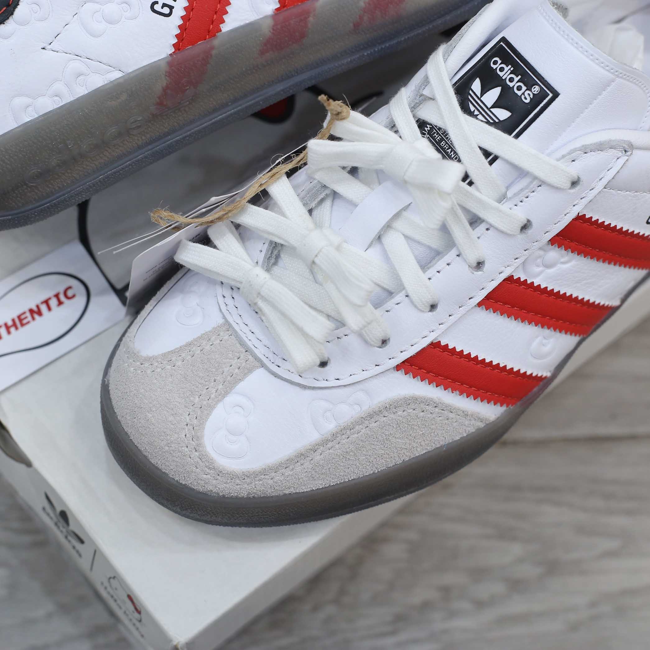Giày Gazelle Indoor x Hello Kitty Anniversary Real