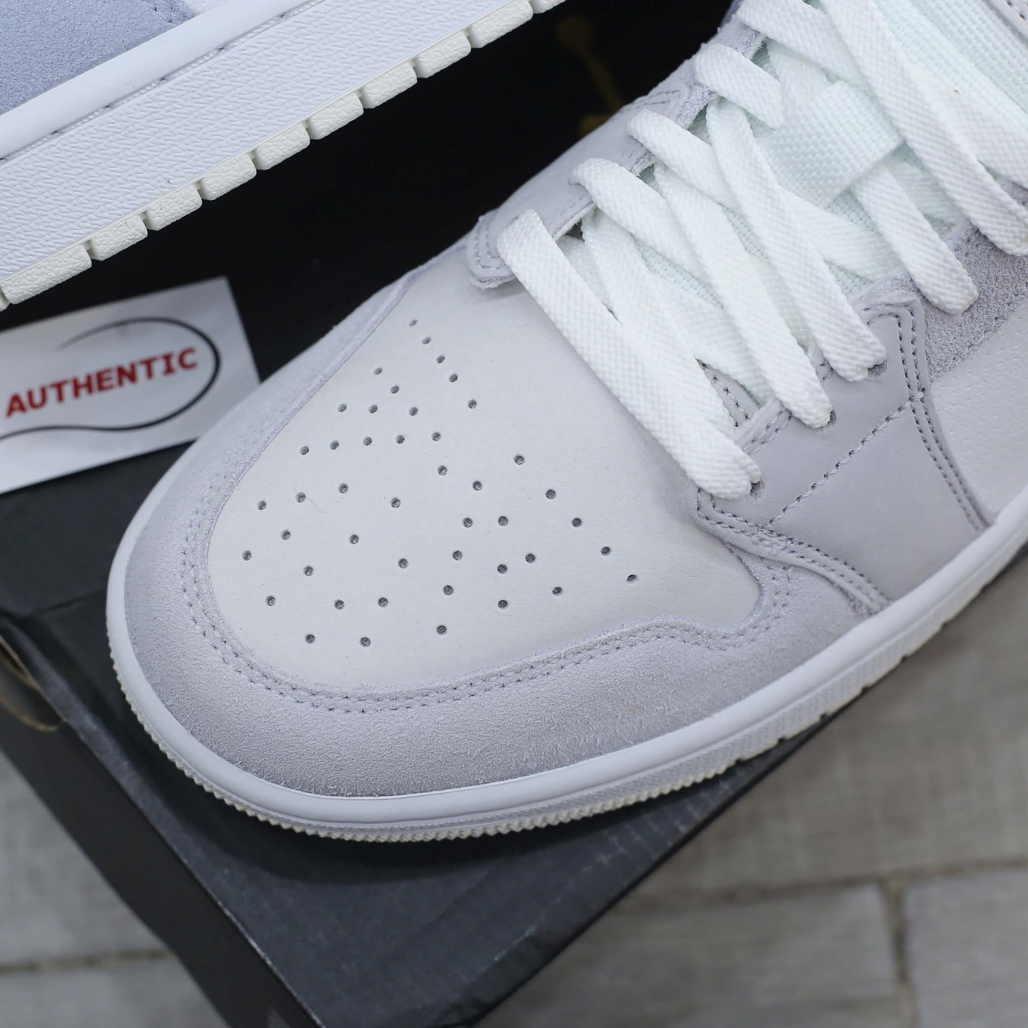 Giày Nike Air Jordan 1 Low Paris Real