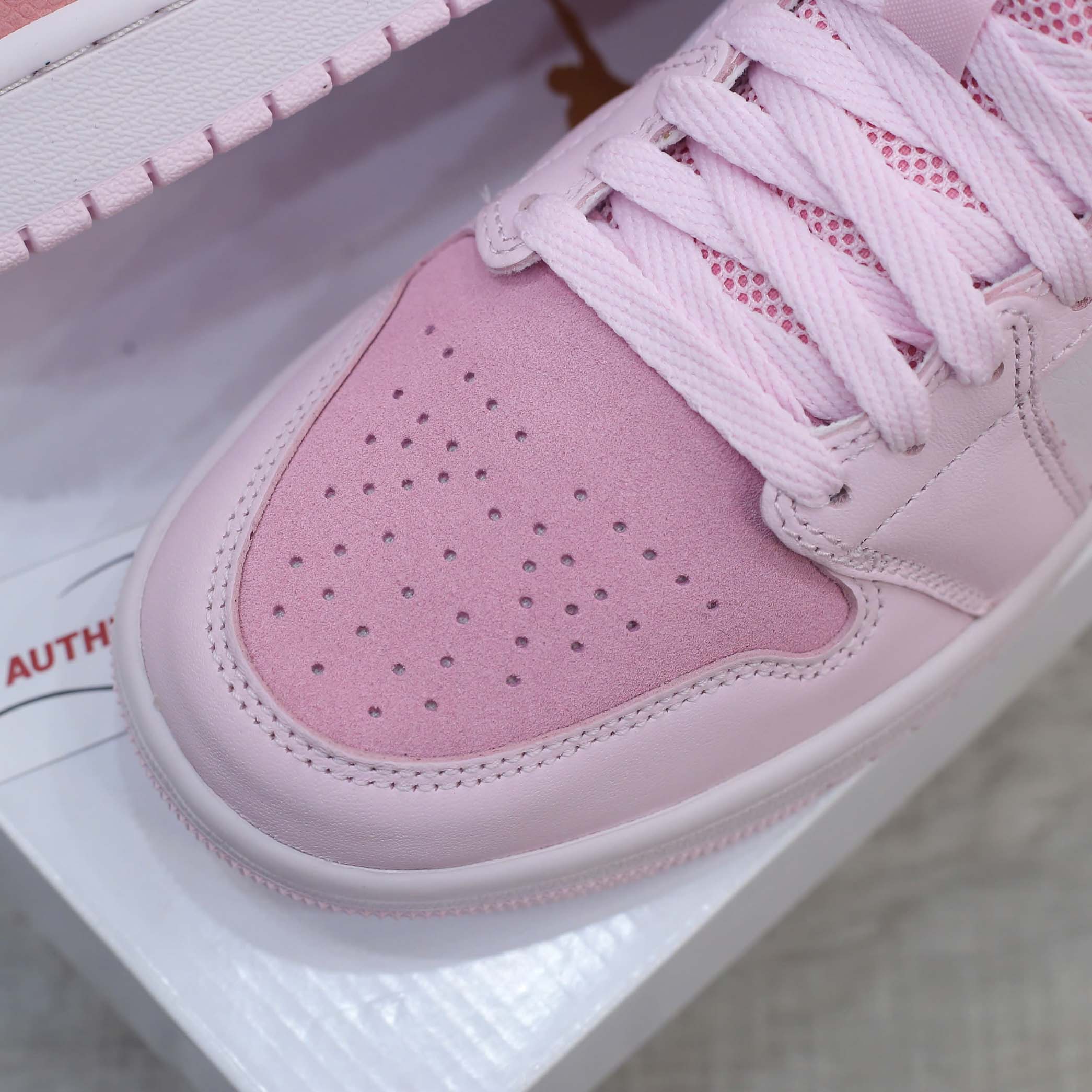 Giày Nike Air Jordan 1 Mid Digital Pink Real