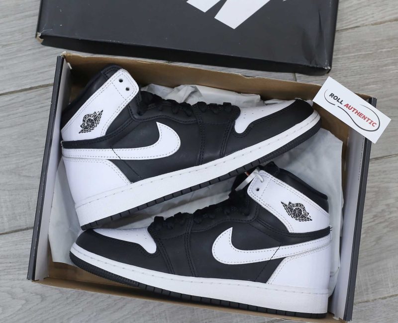 Giày Nike Air Jordan 1 Retro High OG Black White Real