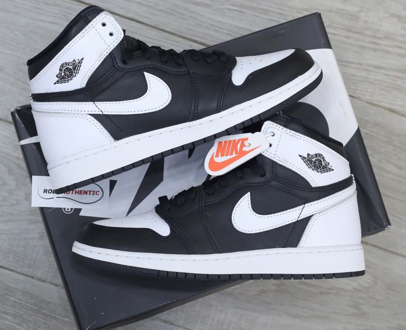 Giày Nike Air Jordan 1 Retro High OG Black White Real
