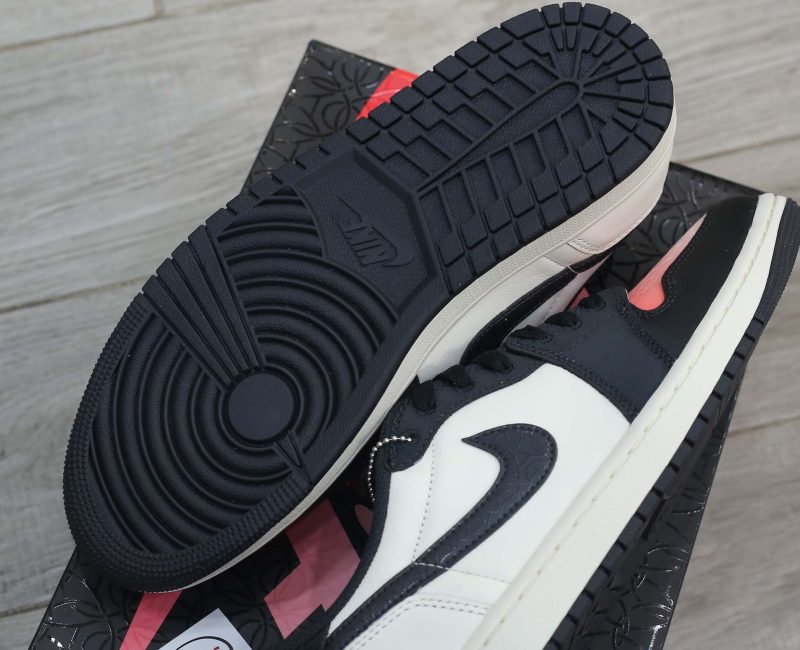 Giày Nike Air Jordan 1 Retro Low OG PSG Real