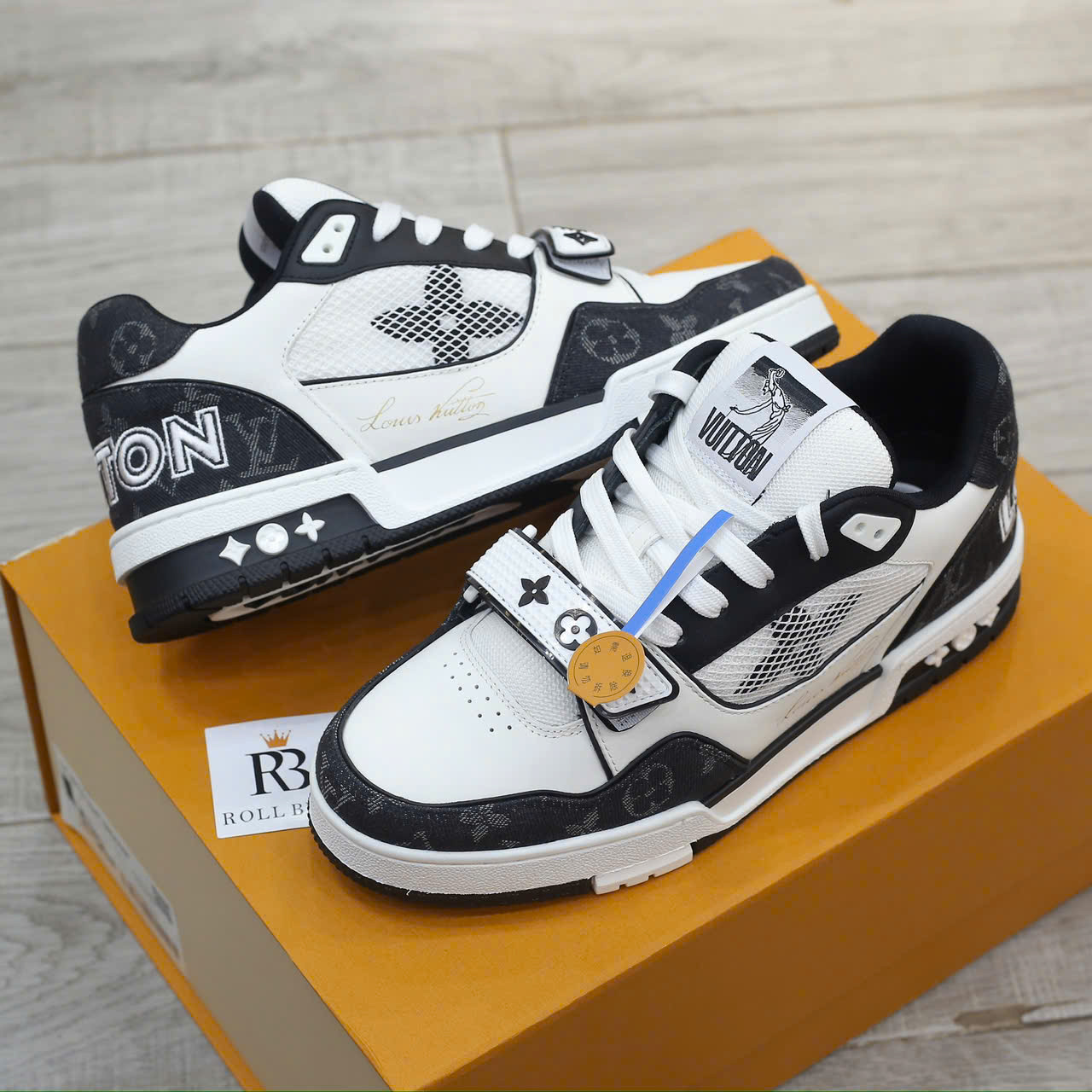 Giày Louis Vuitton LV Trainer ‘Velcro Strap Black White’ Best Quality