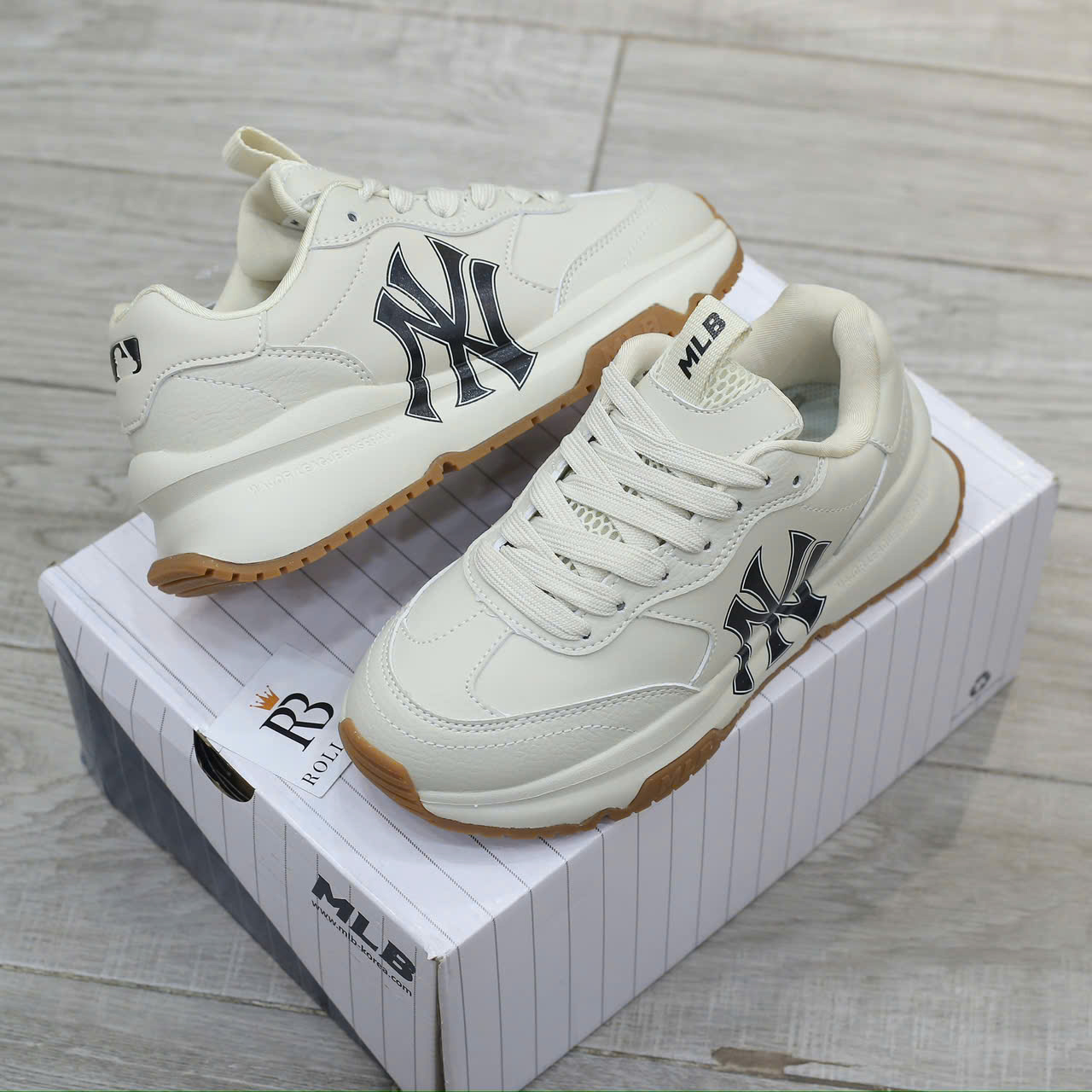 Giày MLB Chunky Runner Basic New York Yankees Cream Best Quality