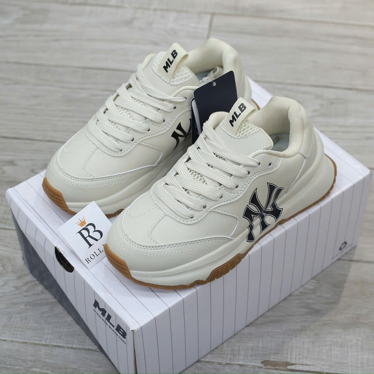 Giày MLB Chunky Runner Basic New York Yankees Cream Best Quality