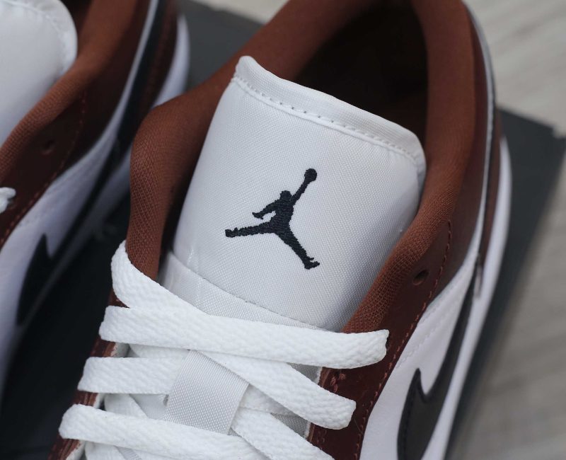 Giày Nike Air Jordan 1 Low SE ‘Dark Pony’ Real