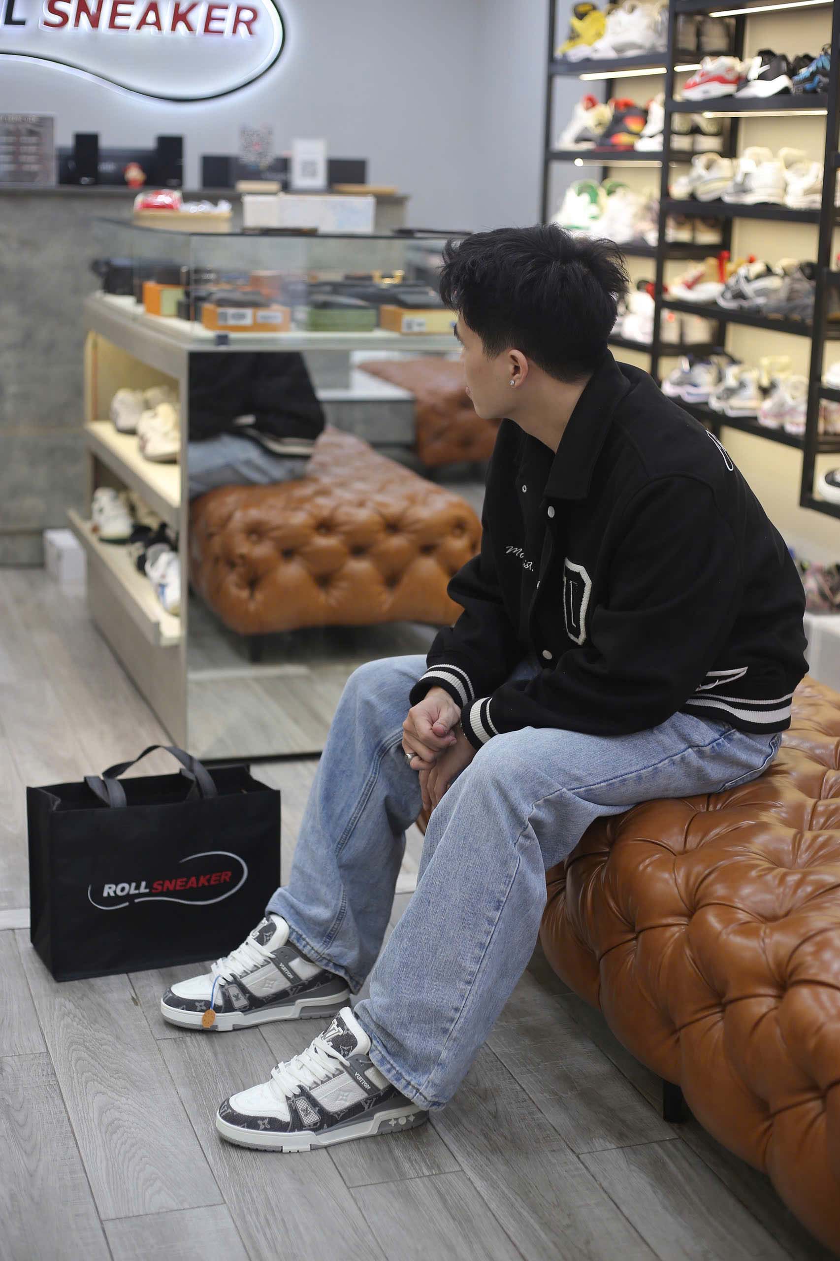 Onfeet Giày Louis Vuitton LV Trainer Monogram Denim Grey Best Quality