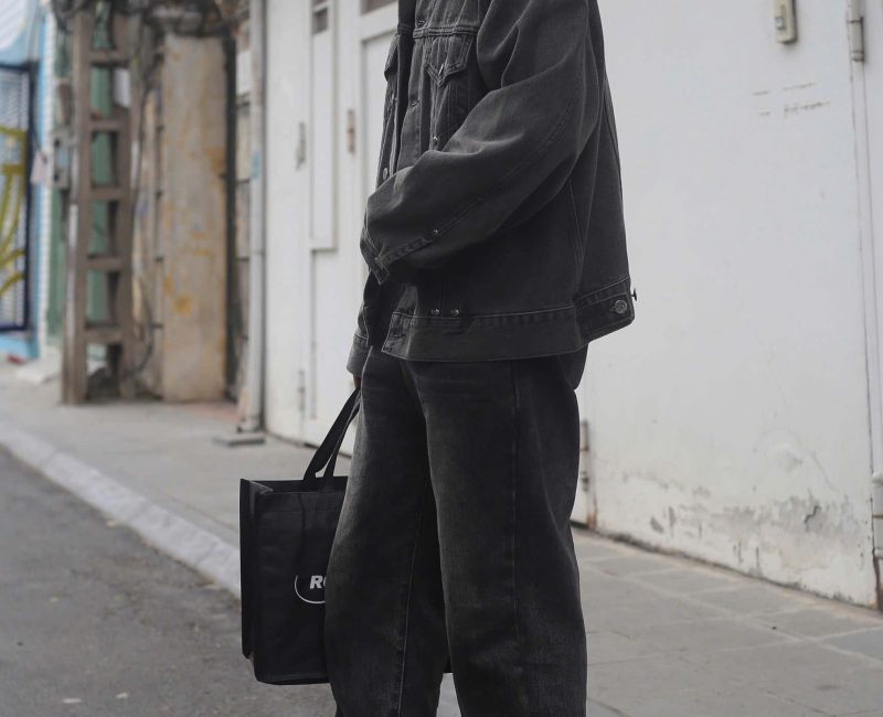 Onfeet Giày Nike Air Jordan 1 Low SE White Fire Red Black Matte Silver Best Quality