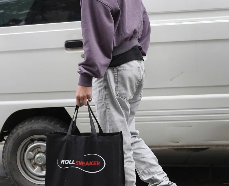 Onfeet Giày Nike Air Jordan 1 Low White Black Metallic Gold Swoosh Best Quality