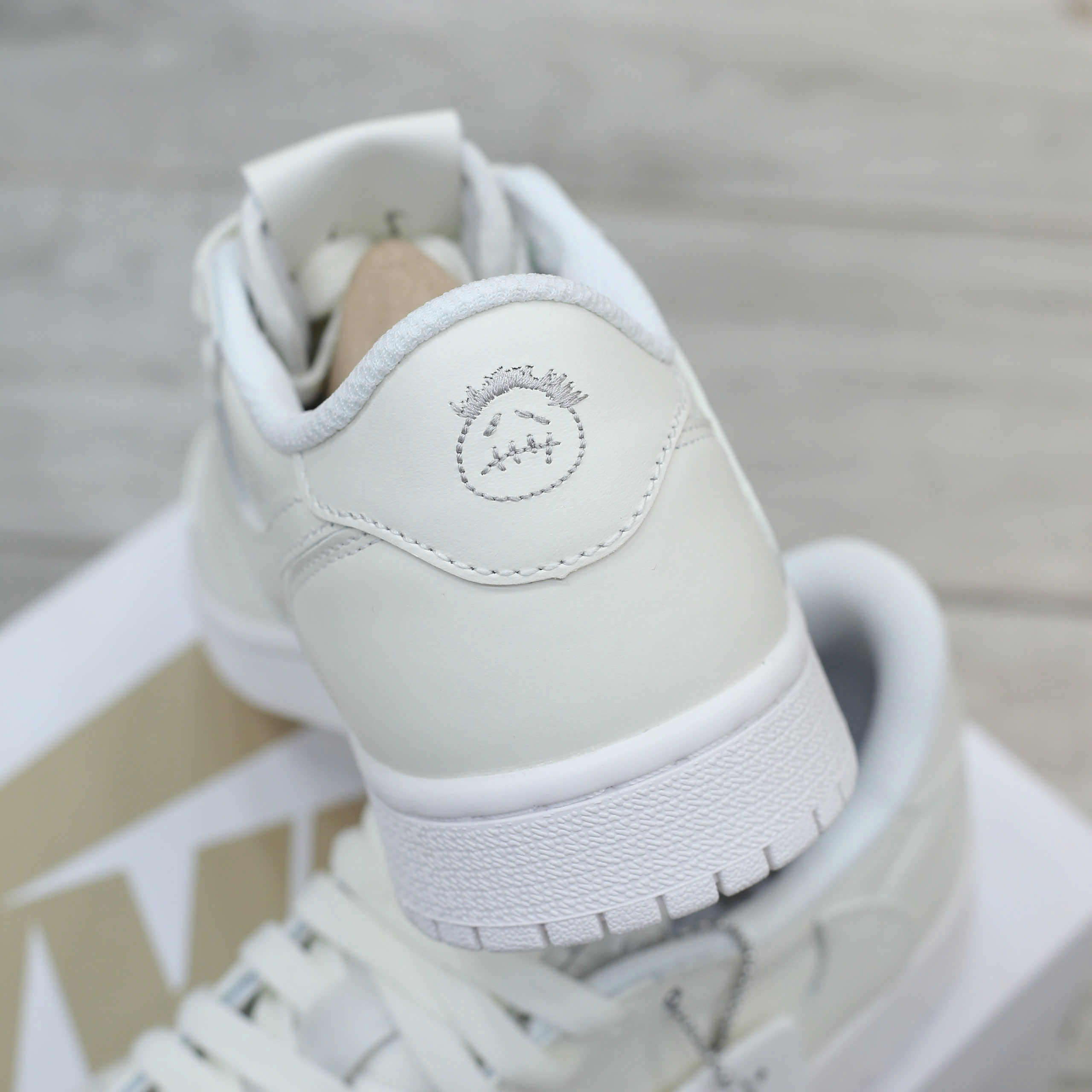 Giày Air Jordan 1 Low x Travis Scott White Party Best Quality