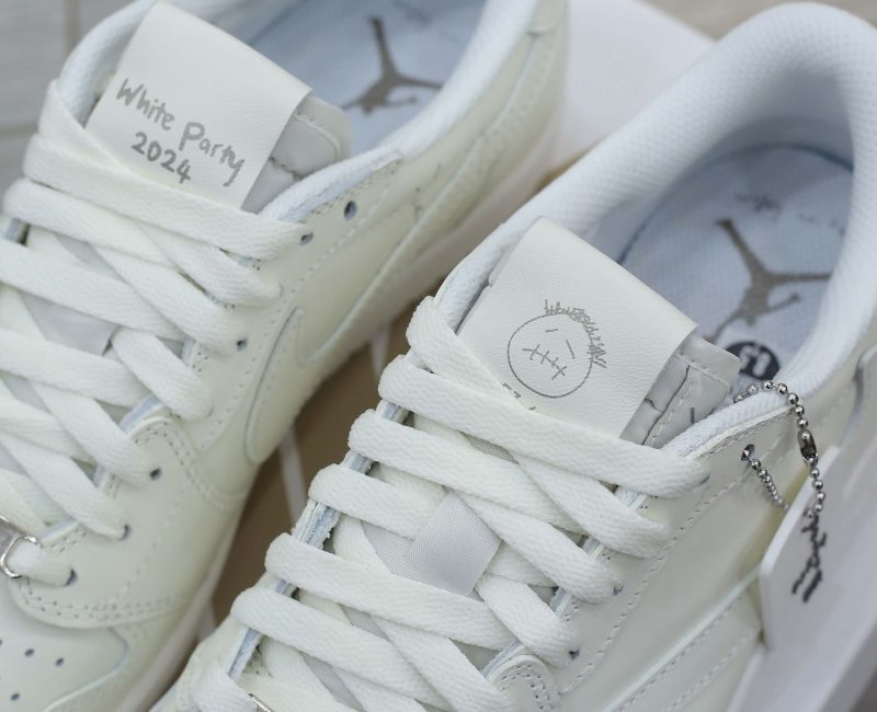 Giày Air Jordan 1 Low x Travis Scott White Party Like Auth