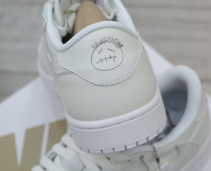 Giày Air Jordan 1 Low x Travis Scott White Party Like Auth