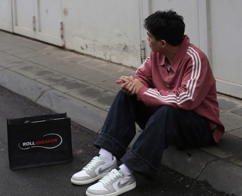 Onfeet Giày Air Jordan 1 Retro Low OG ‘Year of the Snake’ Like Auth