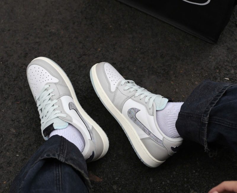 Onfeet Giày Air Jordan 1 Retro Low OG ‘Year of the Snake’ Like Auth