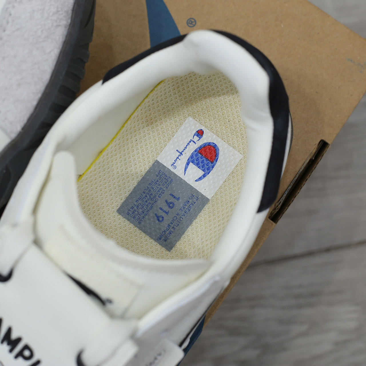 Giày Champion Essentials Champ T-Trainer Cream Black Chuẩn 95% Auth