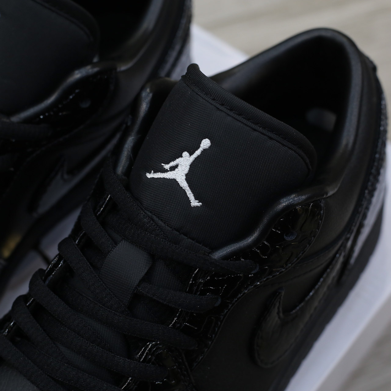 Giày Jordan 1 Low SE 'Patent Elephant Black' Best Quality