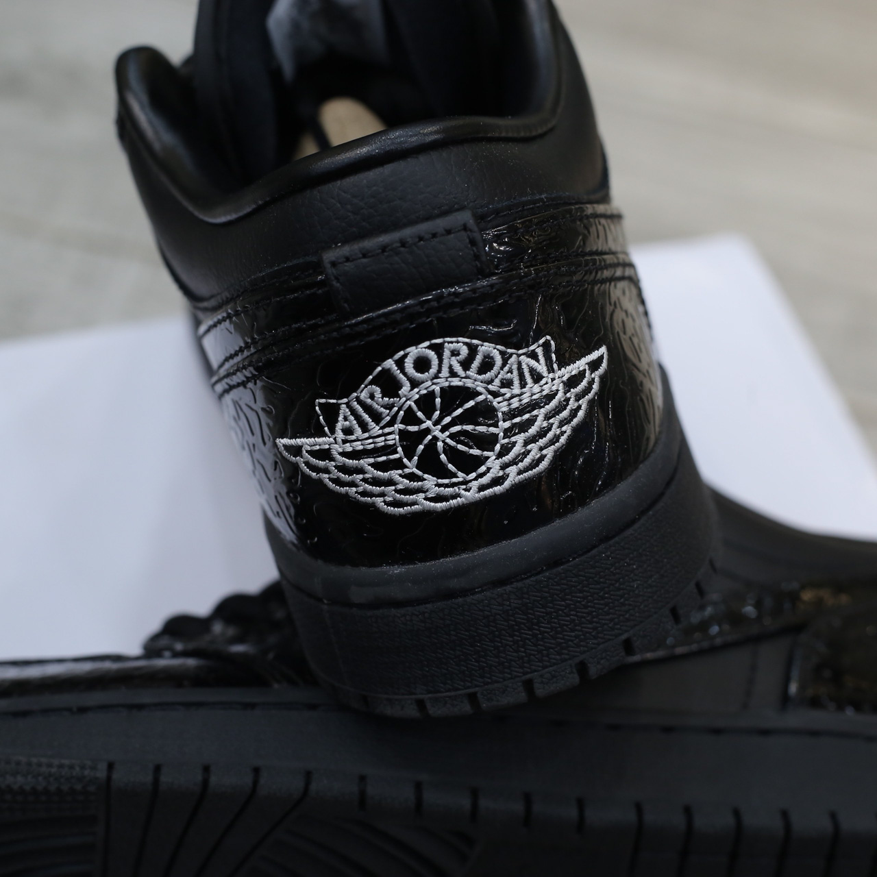 Giày Jordan 1 Low SE 'Patent Elephant Black' Best Quality