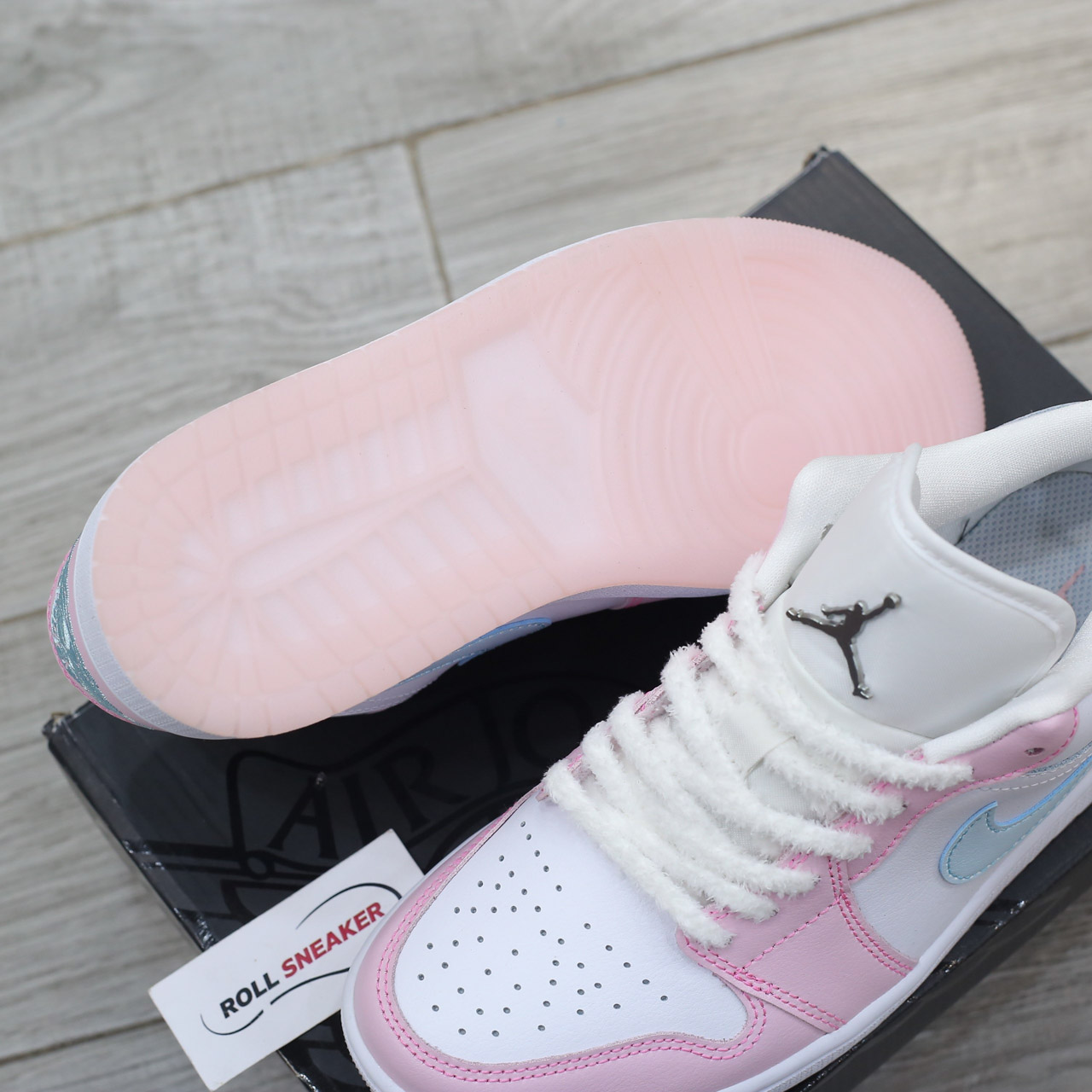 Giày Nike Air Jordan 1 Low SE ‘Paw Print’ Best Quality