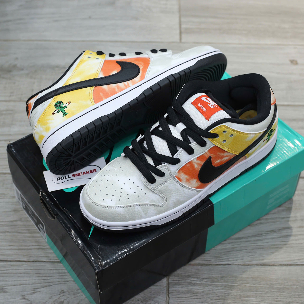 Giày Nike SB Dunk Low Raygun Tie-Dye White Best Quality