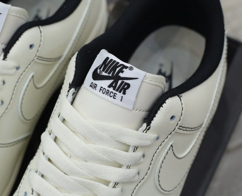 Giày Air Force 1 x Supreme White Black Like Auth