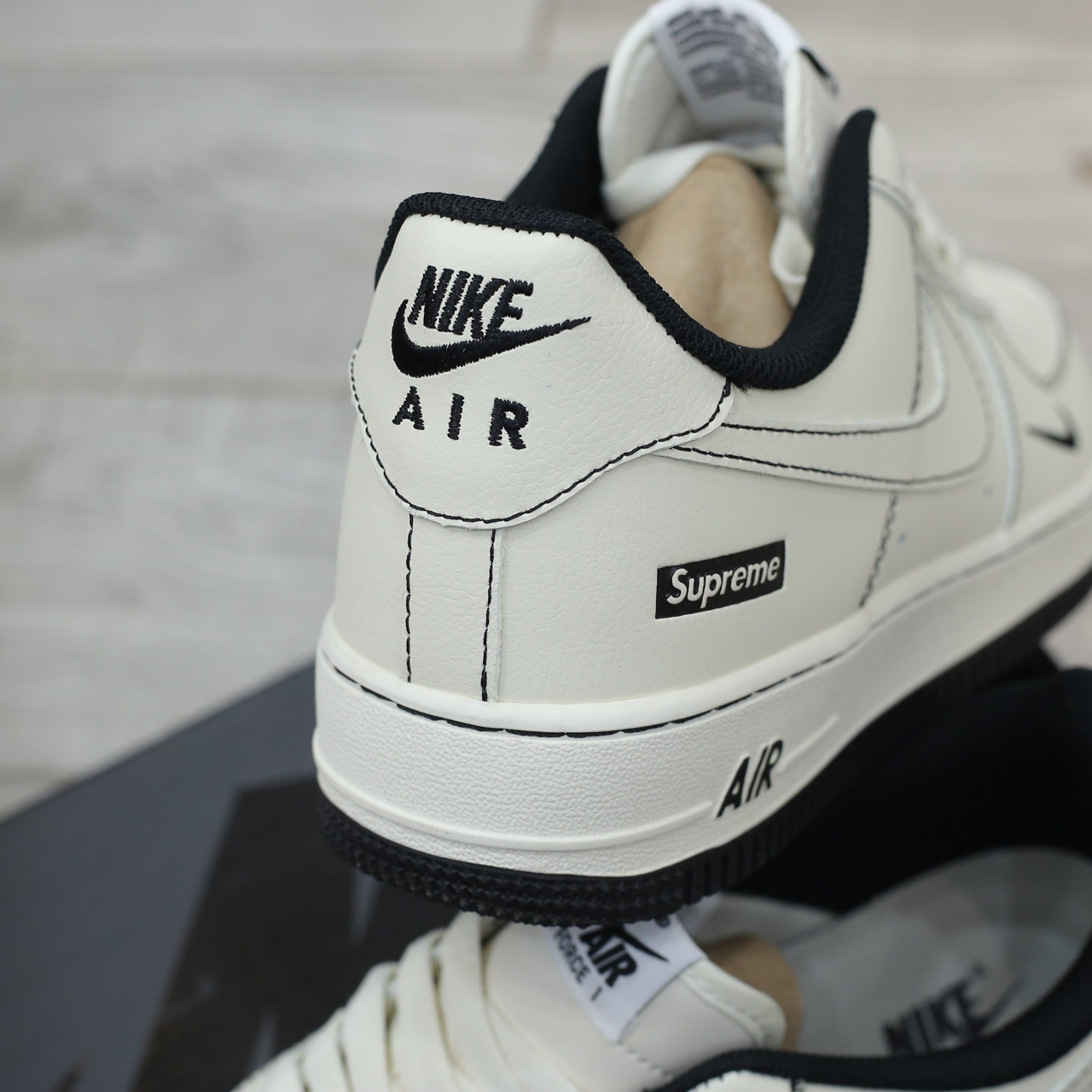 Giày Air Force 1 x Supreme White Black Like Auth