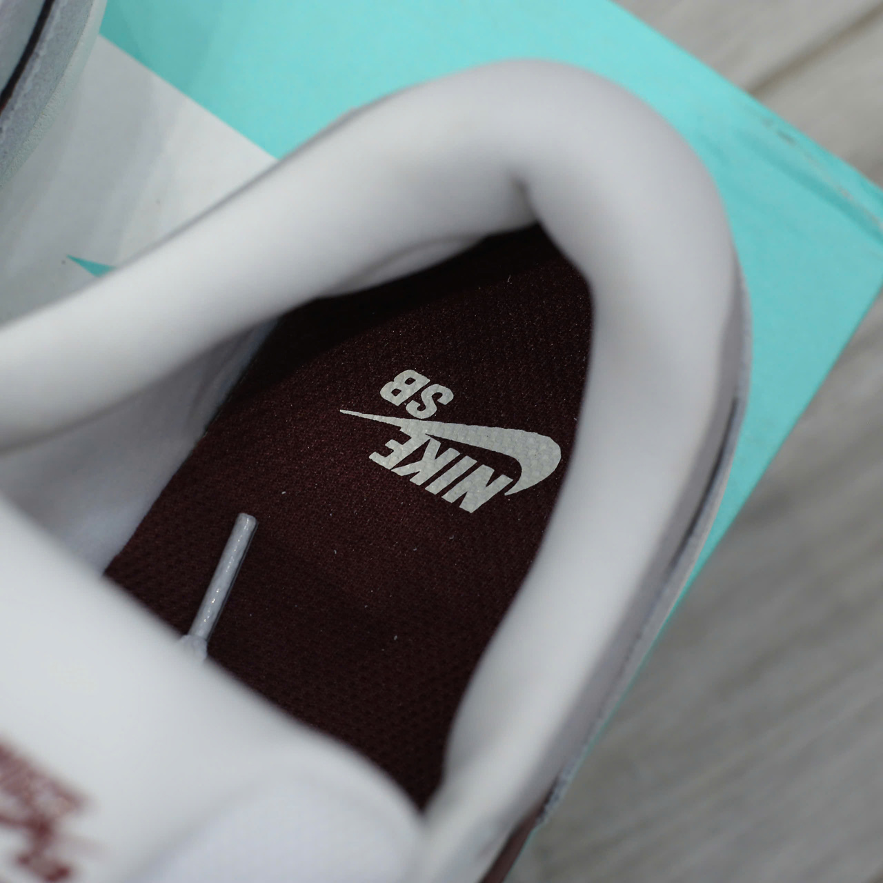 Giày Nike SB Force 58 ‘Light Smoke Burgundy’ Real