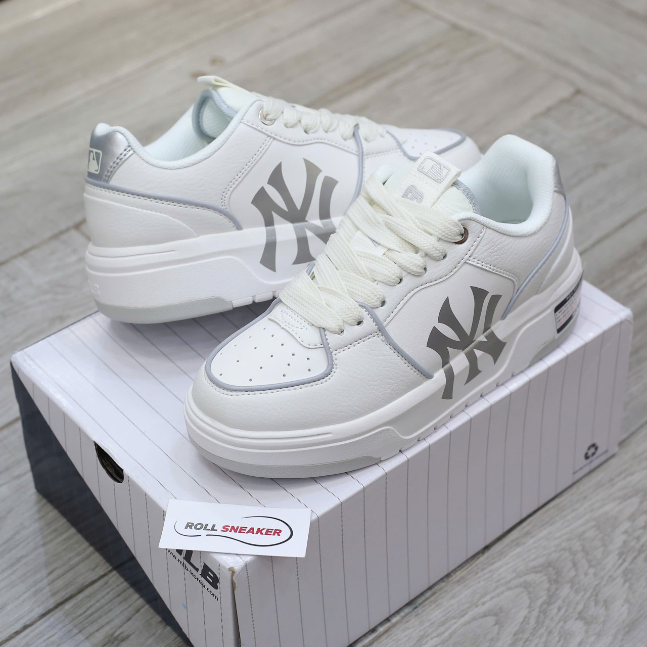 Giày MLB Chunky Liner Basic New York Yankees White Silver Chuẩn 99% Auth