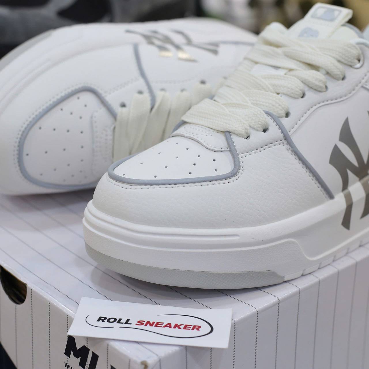 Giày MLB Chunky Liner Basic New York Yankees White Silver Chuẩn 99% Auth