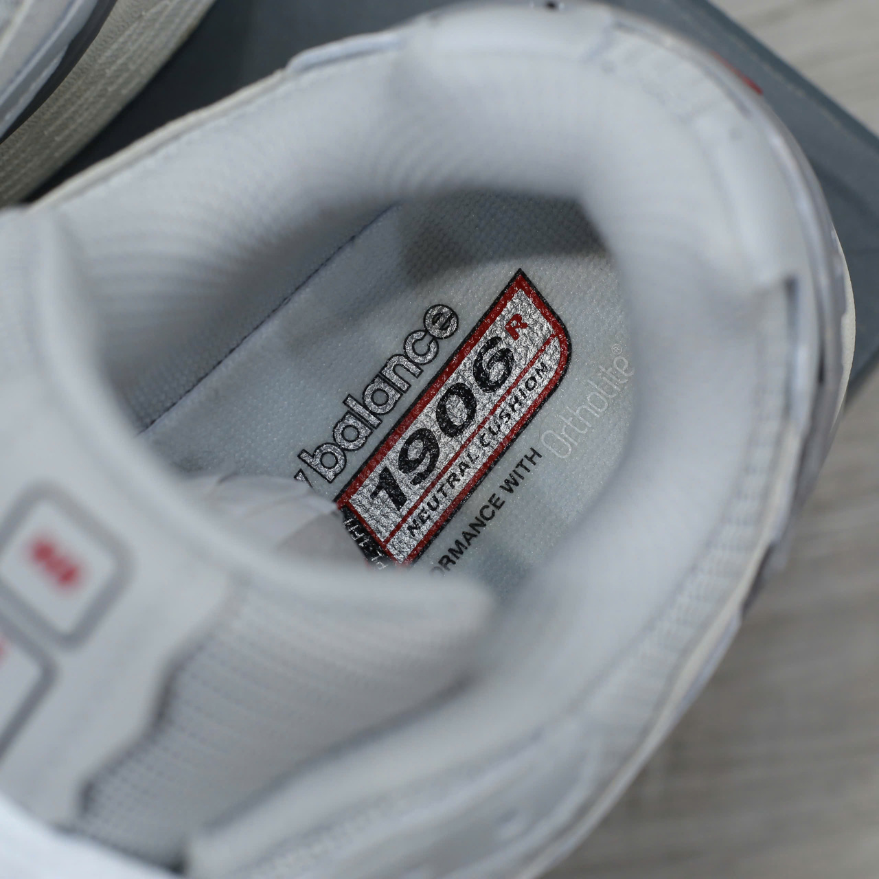 Giày New Balance 1906 Silver Metallic Chuẩn 99% Auth