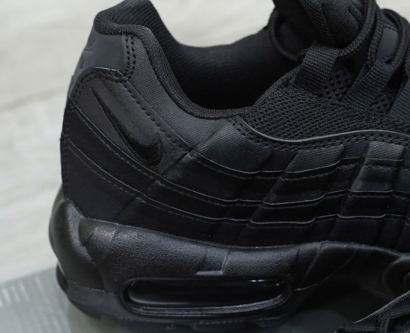 Giày Nike Air Max 95 ‘Essential Triple Black’ Chuẩn 99% Auth