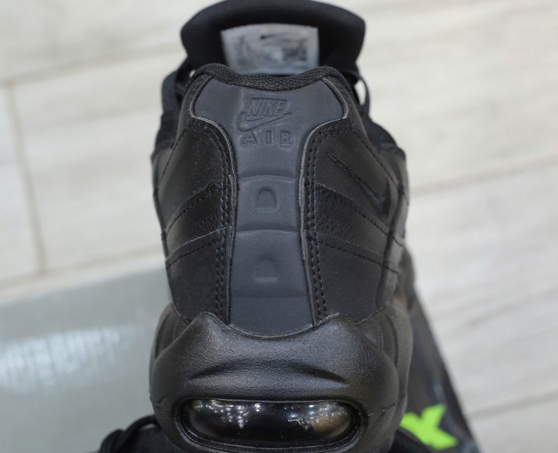 Giày Nike Air Max 95 ‘Essential Triple Black’ Chuẩn 99% Auth