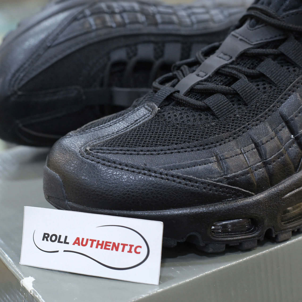 Giày Nike Air Max 95 ‘Essential Triple Black’ Chuẩn 99% Auth