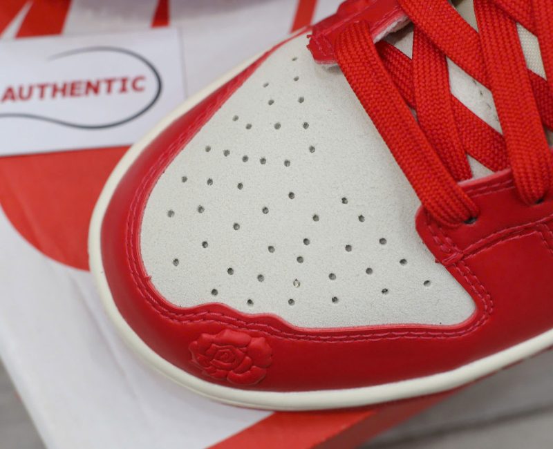 Giày Nike Dunk Low ‘Red Roses’ Real