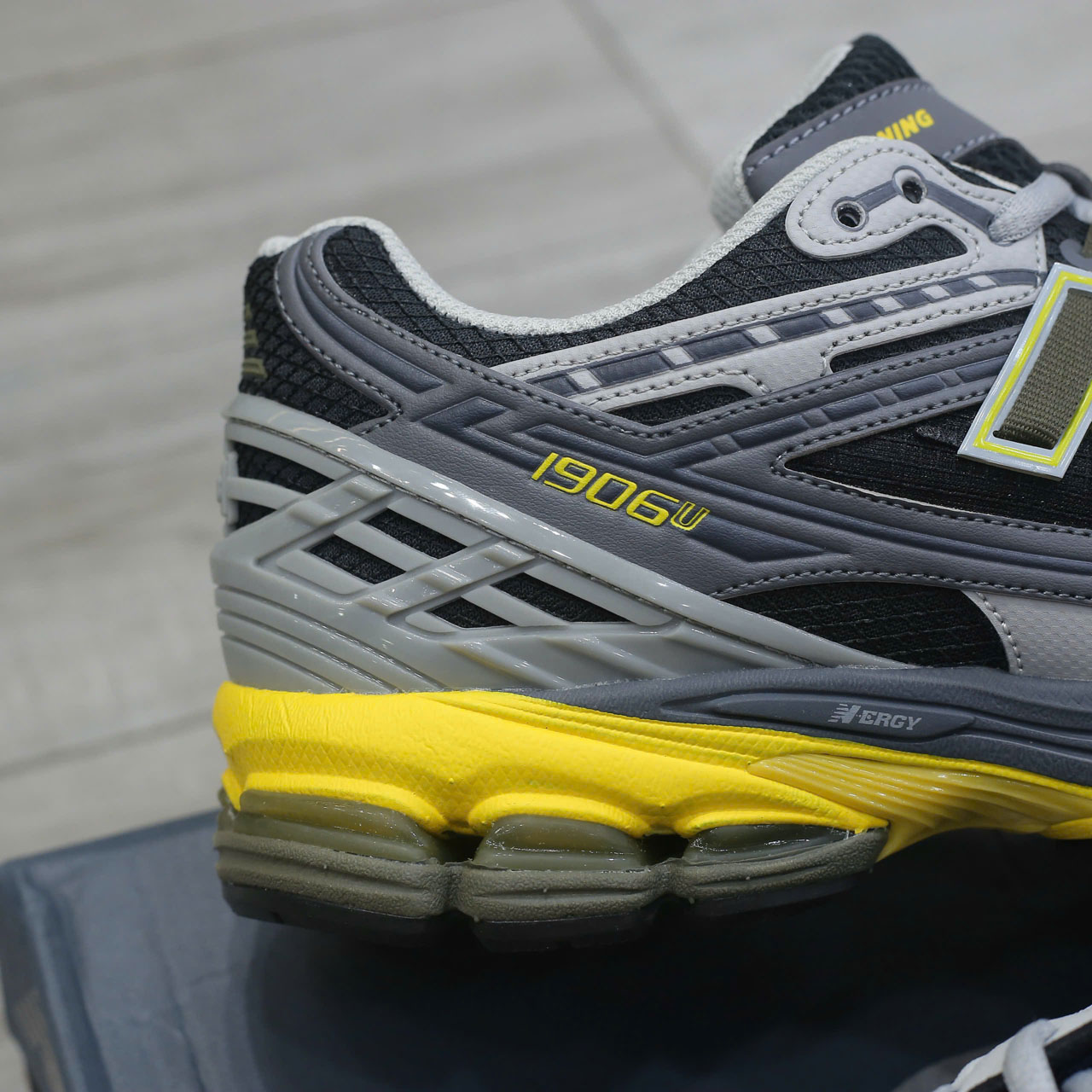 Giày New Balance 1906N Black Yellow Gray Chuẩn 99% Auth