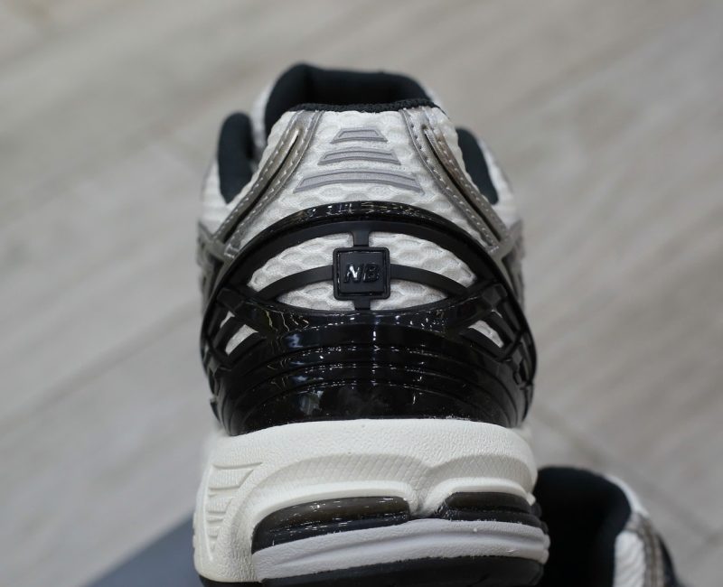 Giày New Balance 1906R ‘Silver Metallic Black’ Real