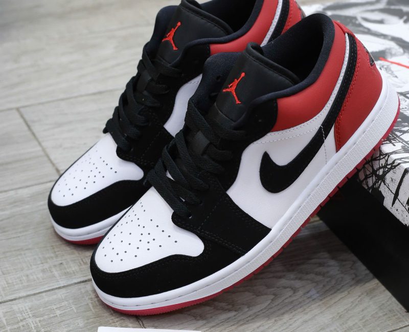 Giày Nike Air Jordan 1 Low ‘Black Toe’ 2025 Chuẩn 99% Auth