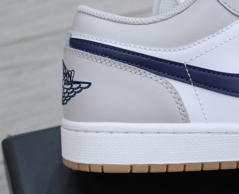 Giày Nike Air Jordan 1 Low ‘Georgetown’ Chuẩn 99% Auth