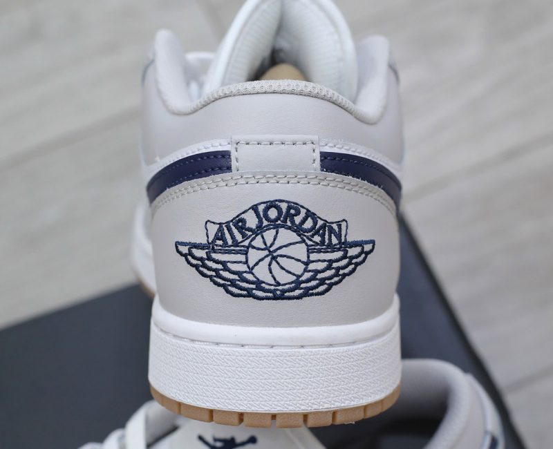 Giày Nike Air Jordan 1 Low ‘Georgetown’ Chuẩn 99% Auth