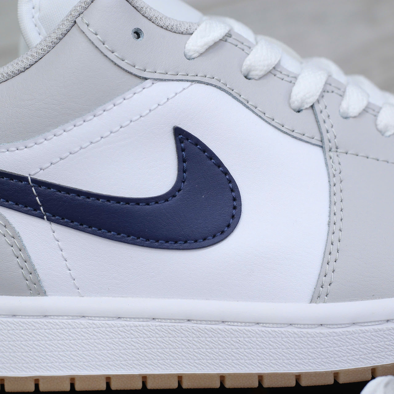 Giày Nike Air Jordan 1 Low ‘Georgetown’ Chuẩn 99% Auth
